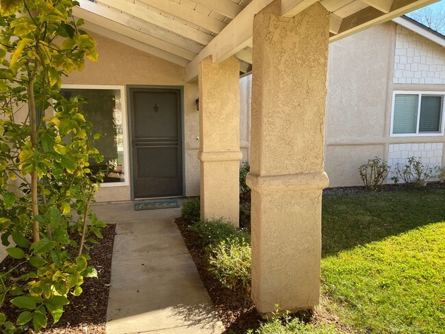 Building Photo - 518 Irelan Dr