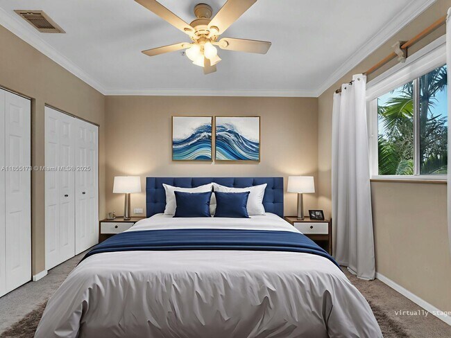 Building Photo - 2891 S Greenleaf Cir