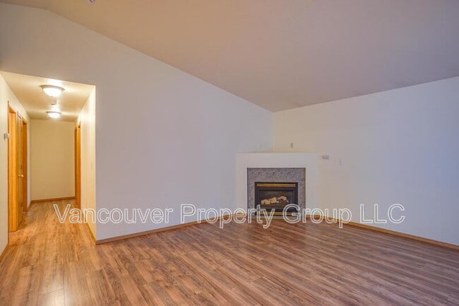 Building Photo - 19026 SE 12th Way