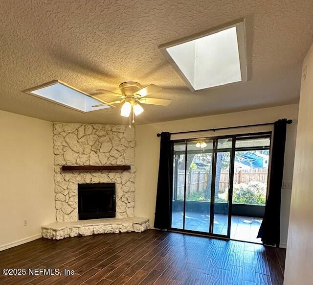 Building Photo - 8060 Village Gate Ct