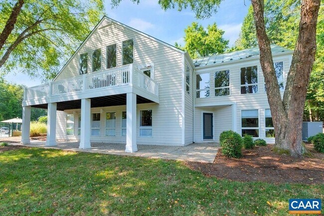 Building Photo - 2065 Tavernor Ln