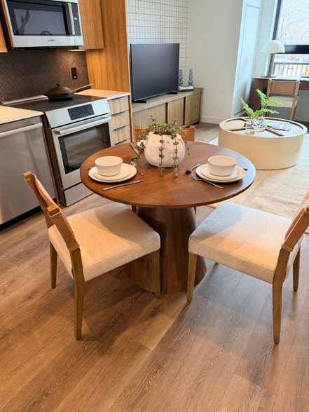 Building Photo - 140 Basalt Center Cir