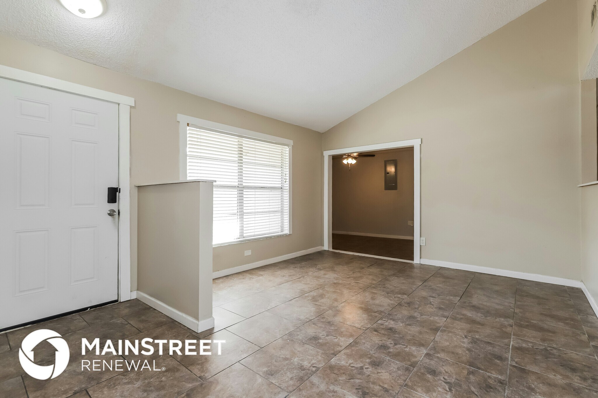 Building Photo - 1065 Kit Ct