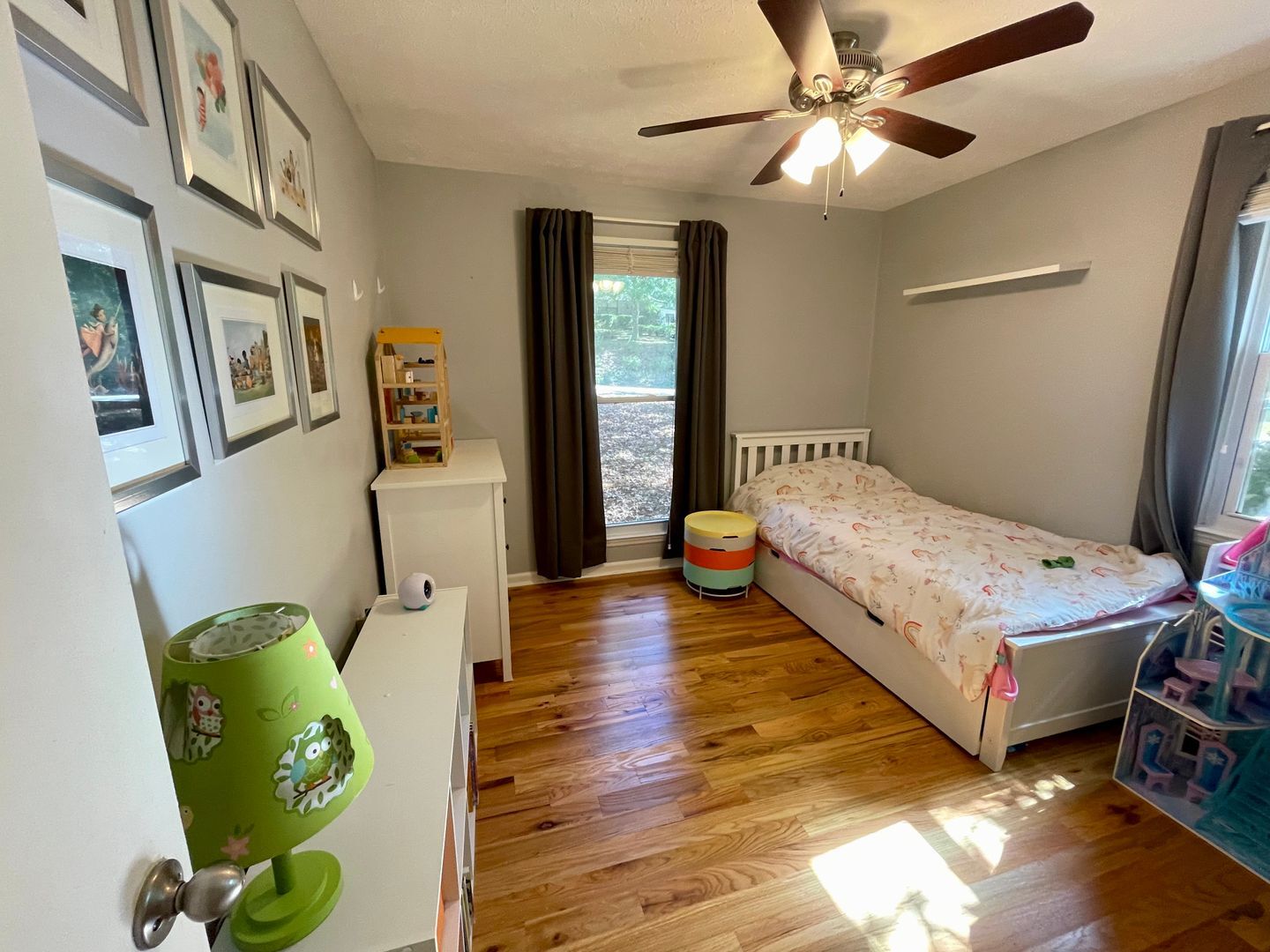 Building Photo - Super cute One Level Home in Auburn