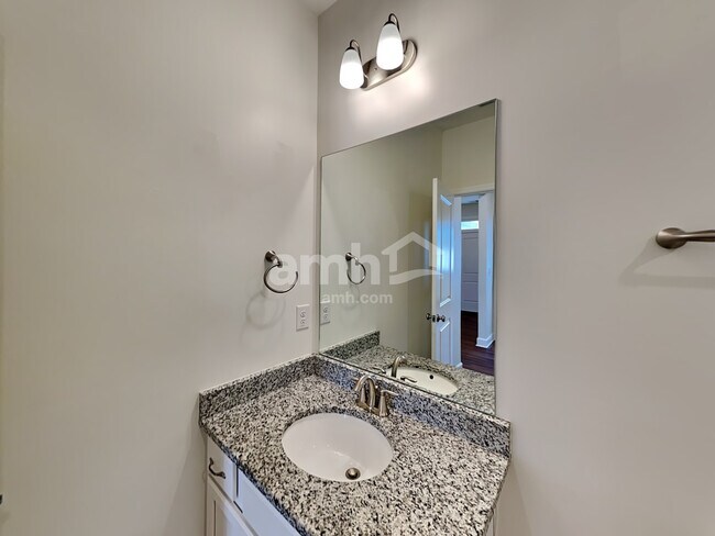 Building Photo - 4400 Erabele Dr