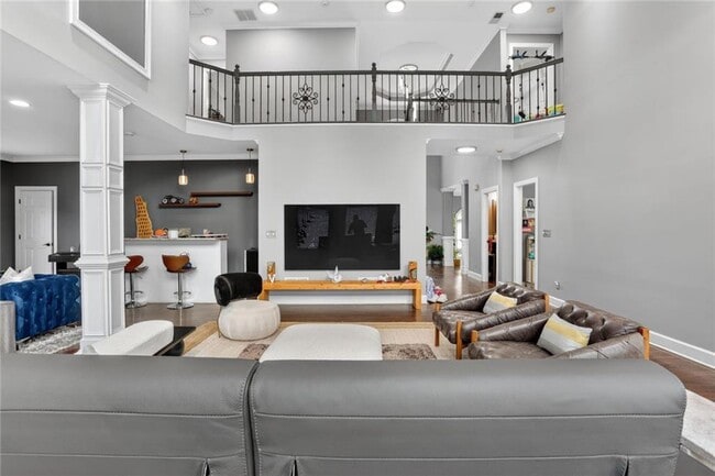 Building Photo - 4502 Regency Lake Dr