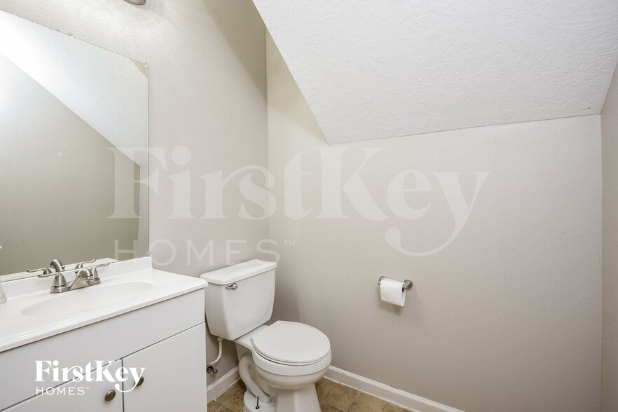 Building Photo - 8207 Sugar Cane Dr