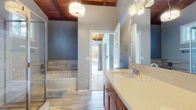Building Photo - 44-119 Mikiola Dr