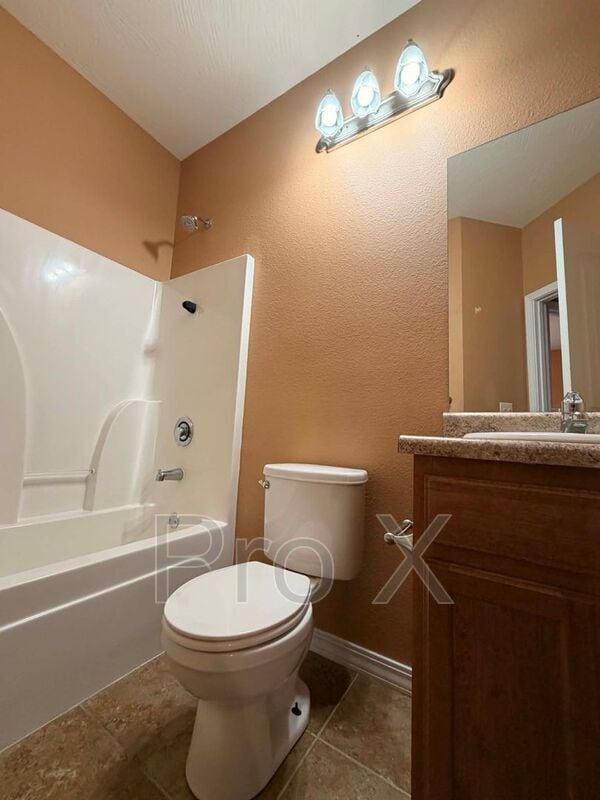 Building Photo - 1604 Prier Ln