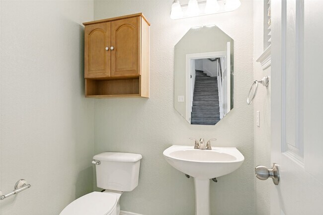 Building Photo - 4149 Creekmeadow Dr