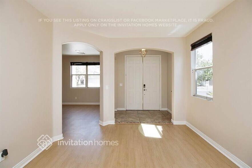 Building Photo - 9679 W Spinnaker Creek Ave