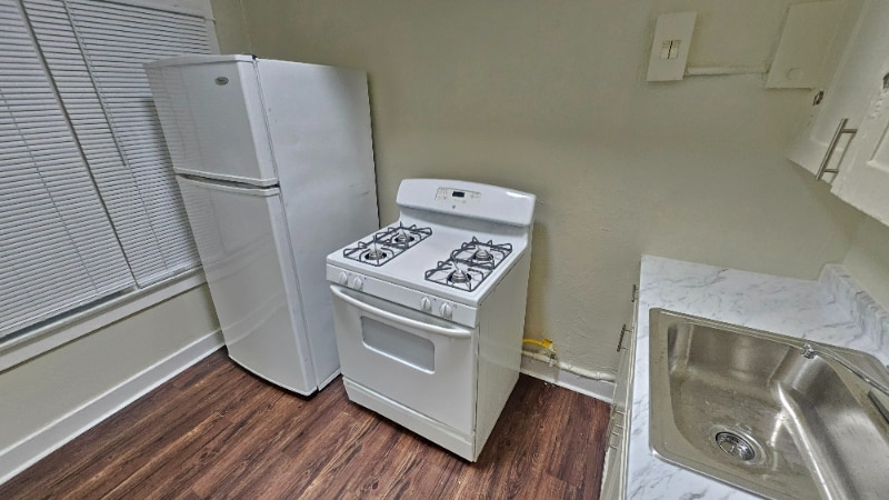 Building Photo - 1026 Ingraham St