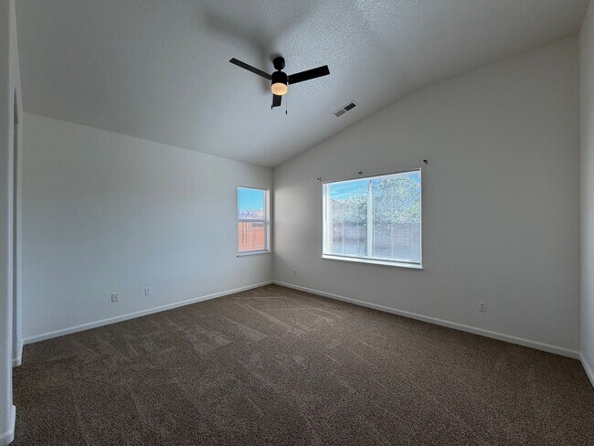 Building Photo - 1719 Short Oak Ct