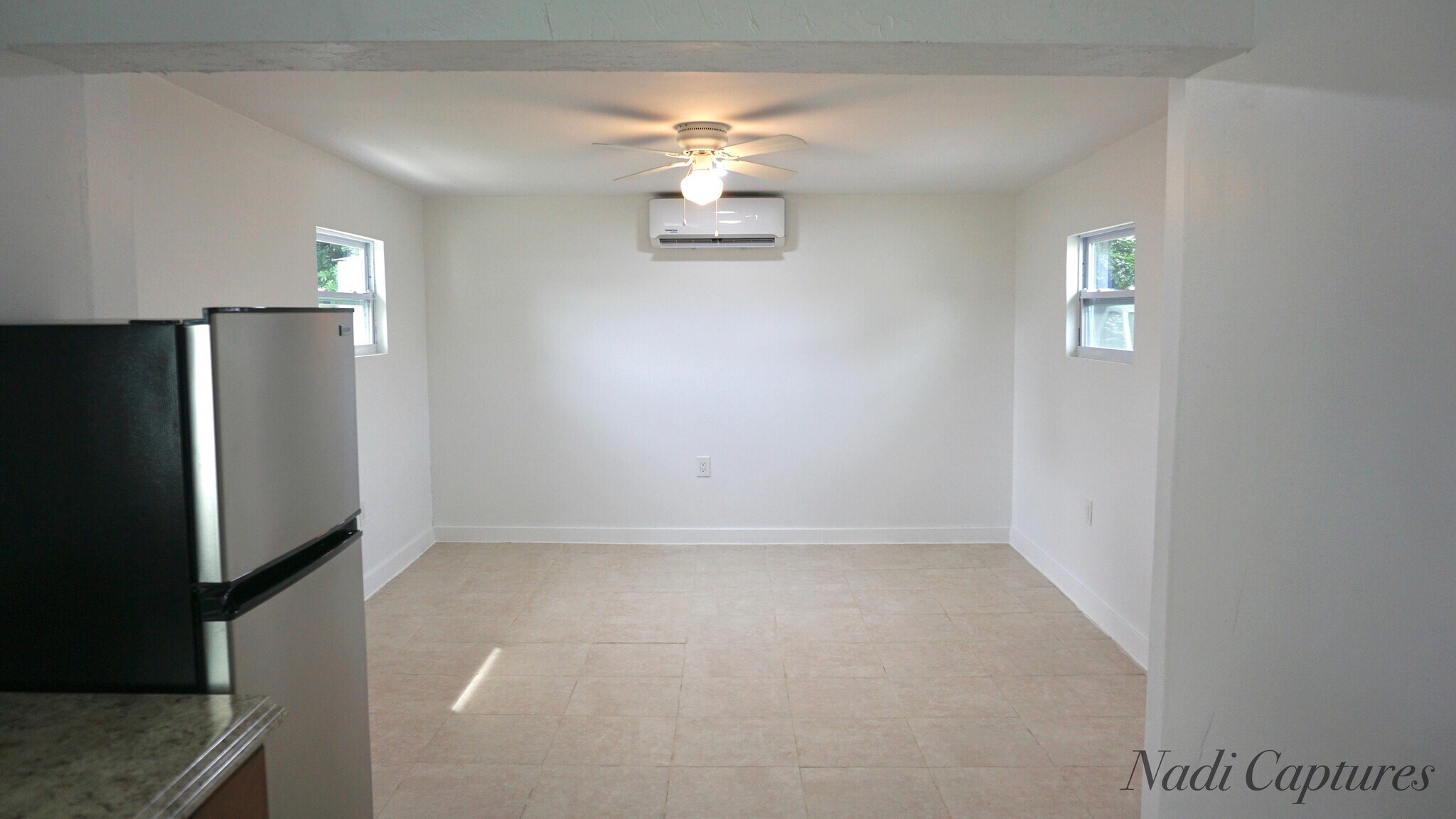 Building Photo - 1421 N Andrews Ave