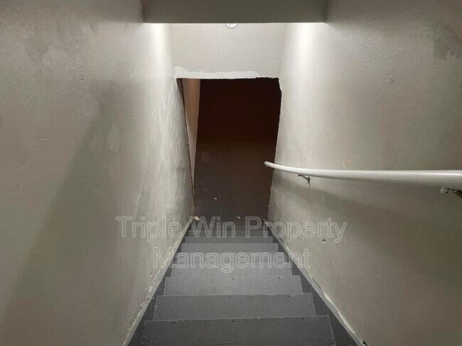 Building Photo - 2415 Stoney End Ct