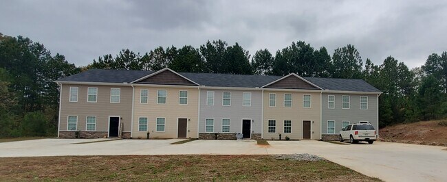 Primary Photo - 124 Crown Point Dr