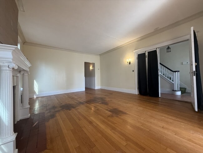 Building Photo - 22 Pawling Ave