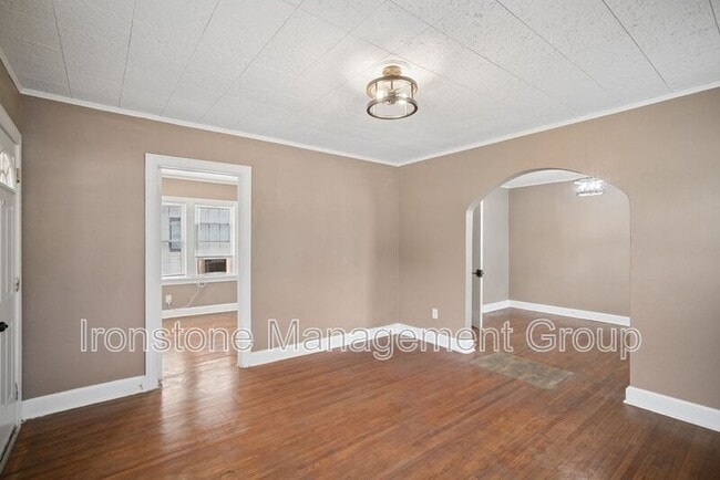 Building Photo - 1412 S Florence Pl