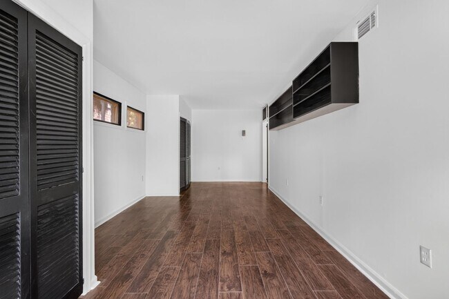 Building Photo - 137 Brandywine Rd