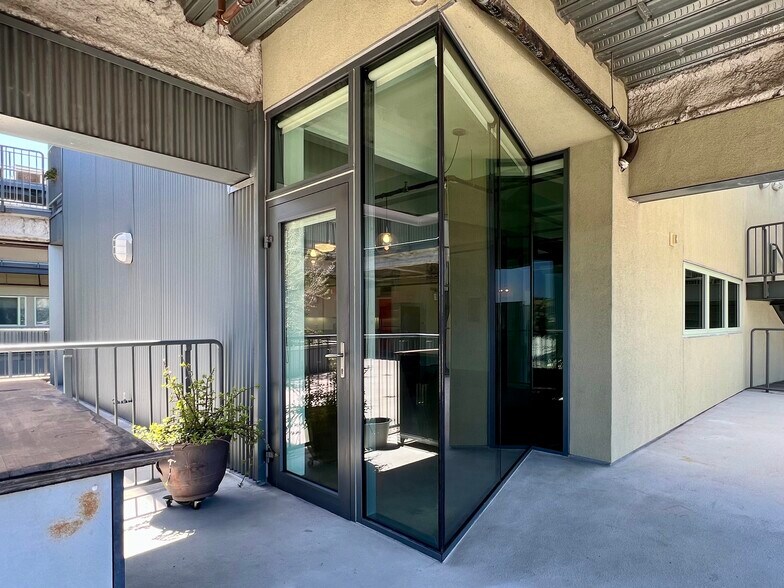 Building Photo - 200 N San Fernando Rd