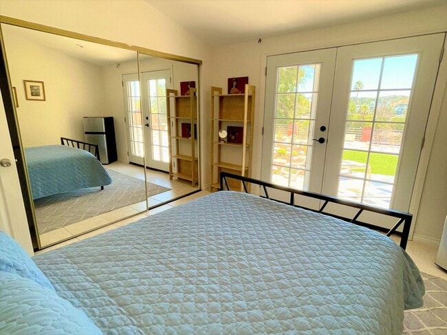 Building Photo - 5543 Mason Ave