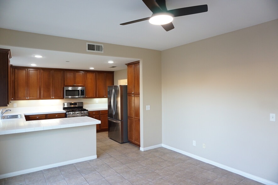 Building Photo - 11855 Birch Grove Ln