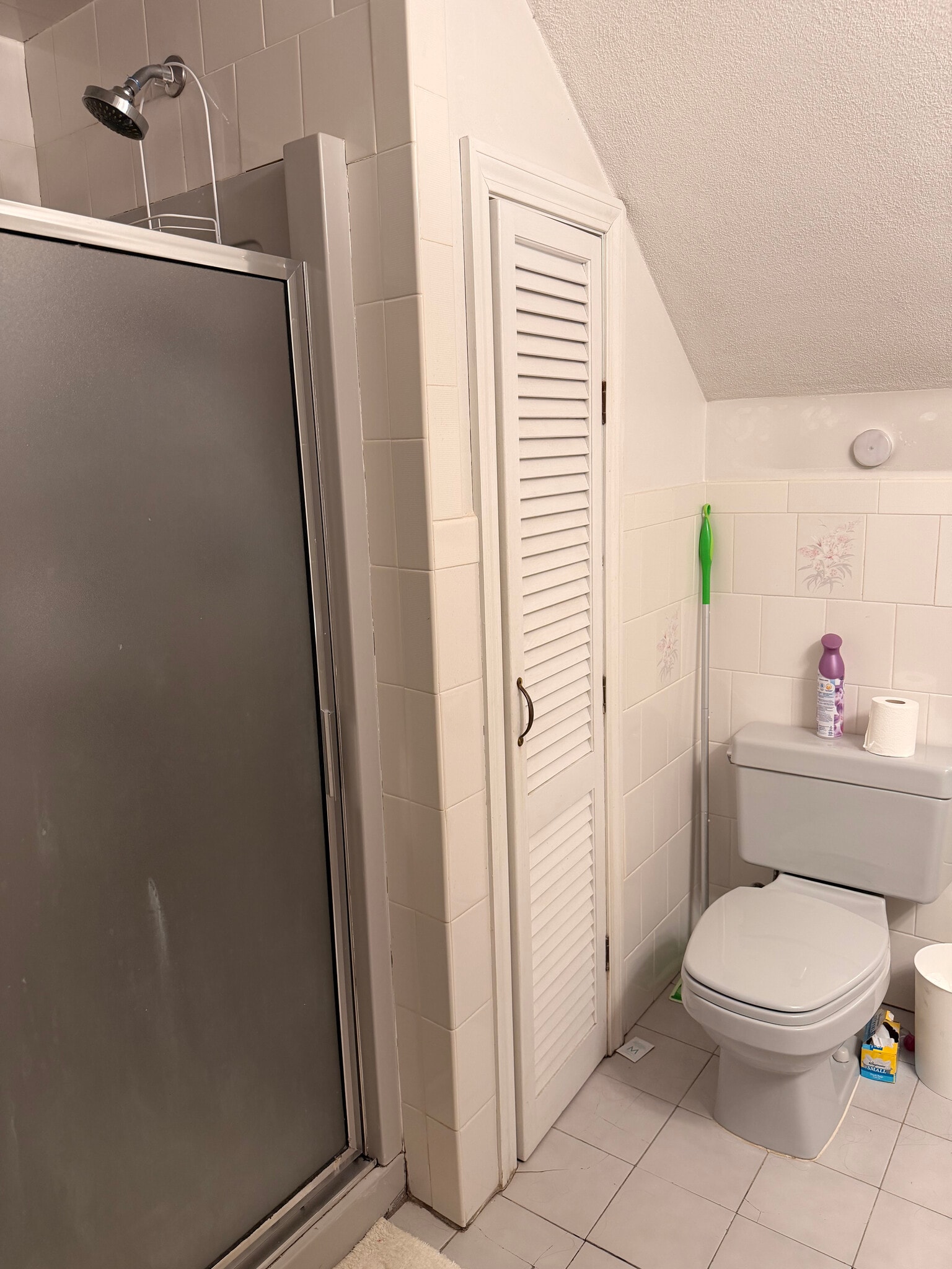 Bath 2 - 49 Sunset Rd