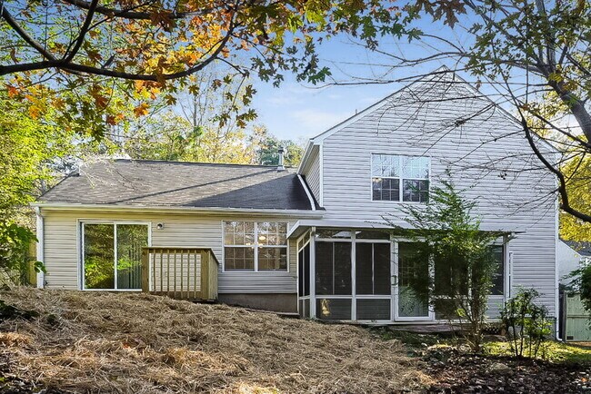 Building Photo - 3035 Wellcrest Dr NW