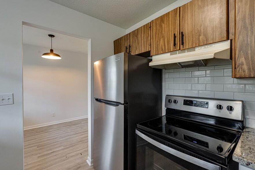 Building Photo - 2845 Dayton Blvd