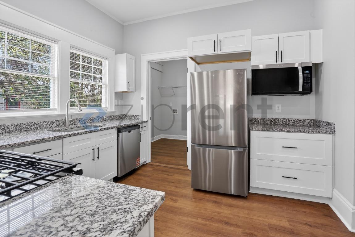 Building Photo - 1656 Ware Ave