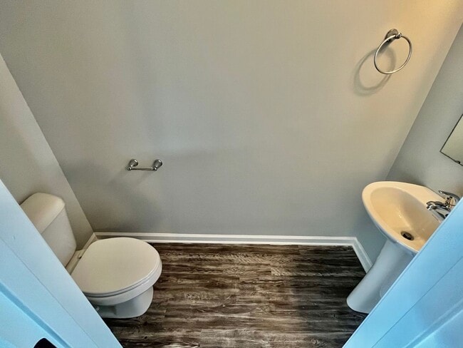 Building Photo - Townhome in Holly Ridge!!