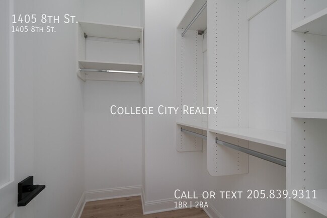 Building Photo - 1405 8th St