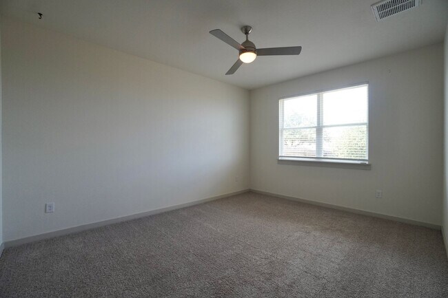 Building Photo - 7612 Lowenfield Dr