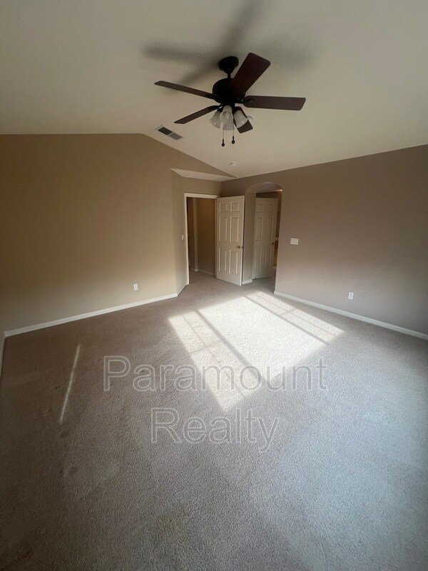 Building Photo - 5608 N Dublin Ranch Dr