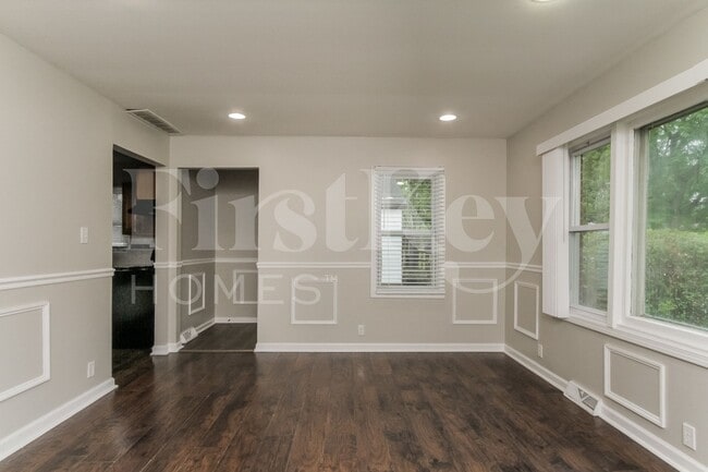 Building Photo - 21939 Millard Ave