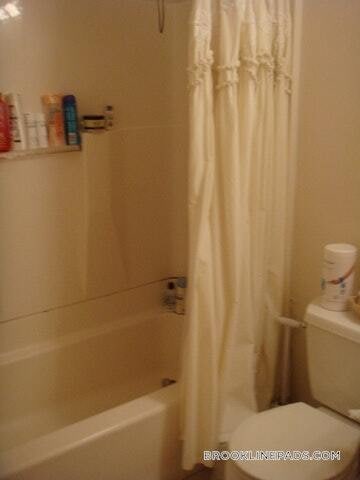 Building Photo - 1801 Beacon St