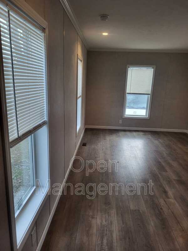 Building Photo - 3416 Kramers Ln