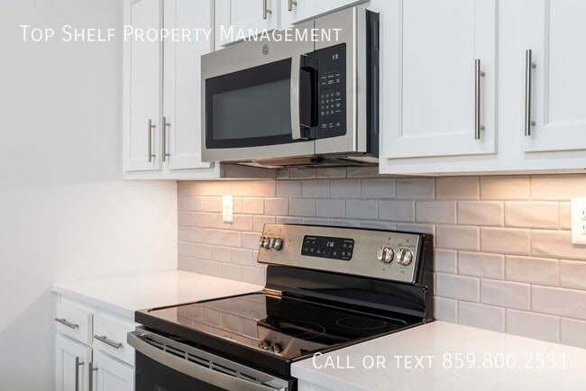 Building Photo - Beautiful New Construction !