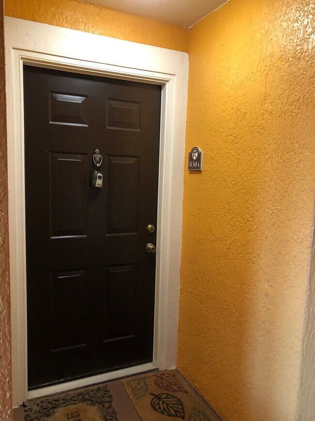 Building Photo - APARTMENT FOR RENT IN THE BEST AREA OF ORLANDO