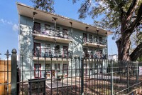 Building Photo - Secluded 3 bedroom apartment with gated pa...