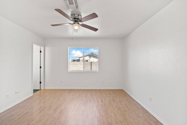 Building Photo - Tucson, AZ - Single-Family - $1,695.00 Ava...