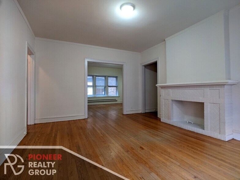 Building Photo - 1025 Dempster St