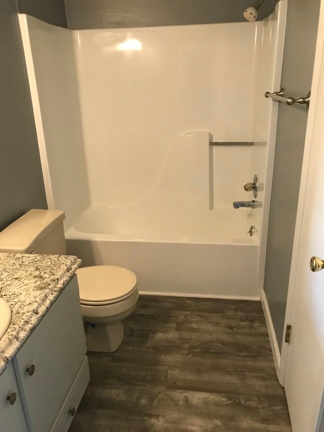 Building Photo - 103 Hines Blvd