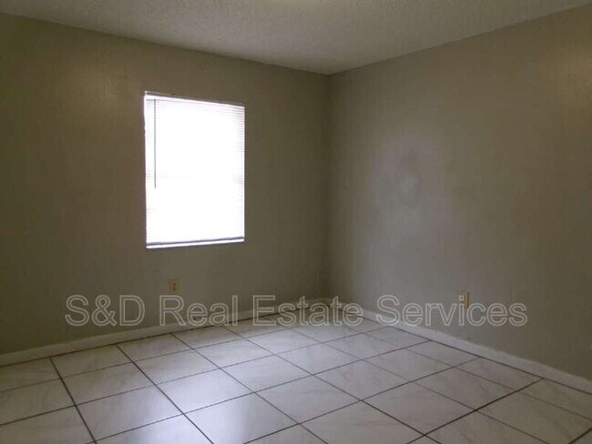 Building Photo - 3019 Allred Dr