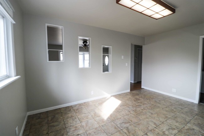 Building Photo - 3239 W 51st Pl