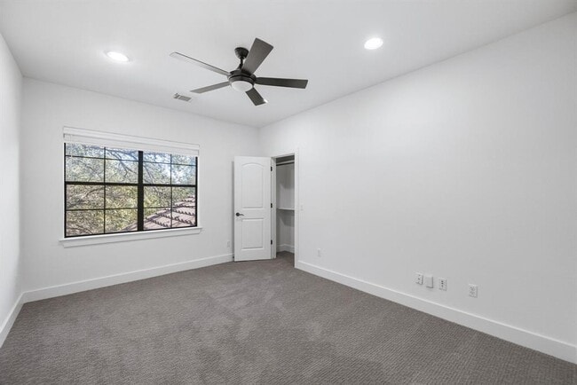 Building Photo - 1036 Liberty Park Dr