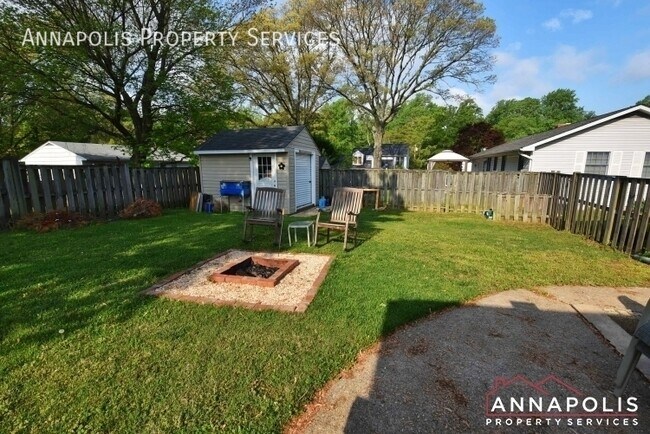 Building Photo - 957 Highpoint Dr