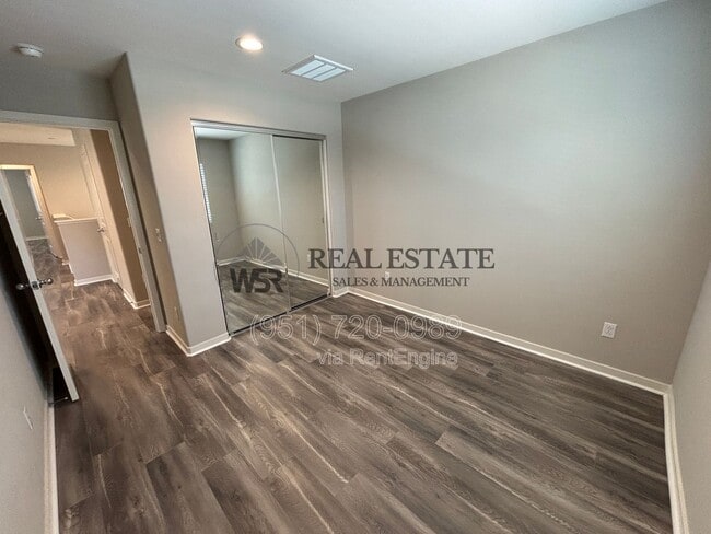 Building Photo - 12843 Greenstone Way