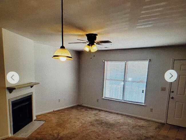 Building Photo - 139 Country Town Dr