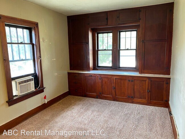 Building Photo - 5 br, 2 bath House - 825 Henrietta Street